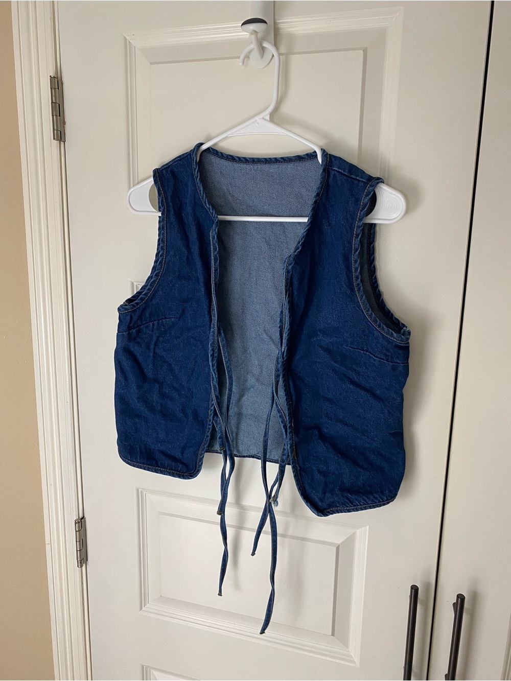 Missguided Women’s Dark Blue Denim Tie-Front Vest